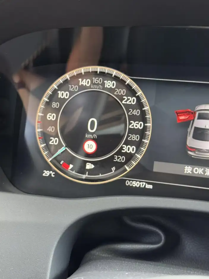 Jaguar XE L 2025 Model 2.0T 250PS R-DYNAMIC 90th Anniversary Collector Edition Edition – фото 5