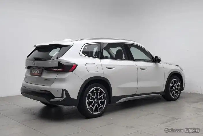 BMW iX 1 2023 Model xDrive30L X Design Set