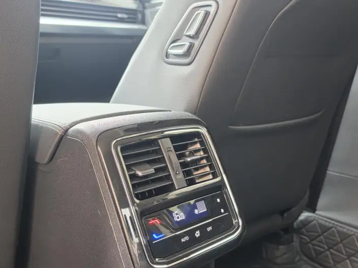 Volkswagen Passat 2023 Model Facelift 280TSI Elite Edition – фото 9