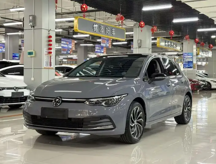 Volkswagen Golf 2021 Model 280TSI DSG Pro – фото 1