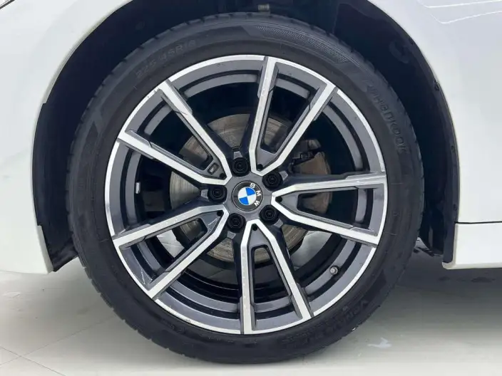 BMW 3 Series 2023 Model 320Li M Sports Set – фото 8