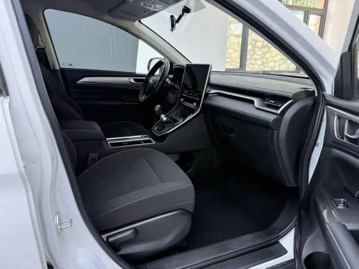 Haval M6 2023 Model PLUS 1.5T Manual Elite Smart Connect Model – фото 9