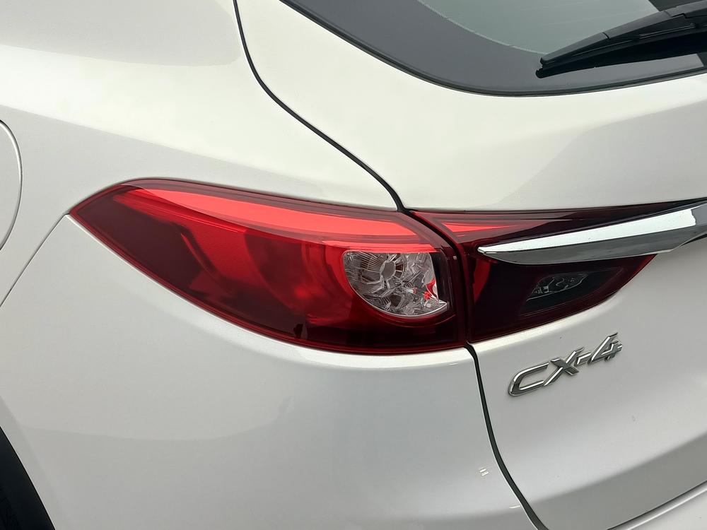 Mazda CX-4 Модель 2018 года 2.0L автоматическое 2WD SkyActiv Leading version Country VI – фото 13