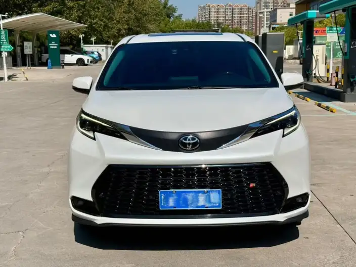 Toyota Sienna 2024 Model Hybrid 2.5L Comfort Edition – фото 2
