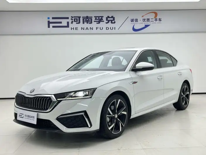 Skoda Octavia 2023 Model Facelift PRO TSI280 DSG Exclusive Edition