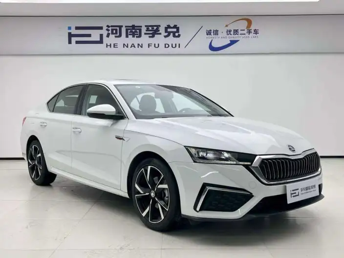 Skoda Octavia 2023 Model Facelift PRO TSI280 DSG Exclusive Edition