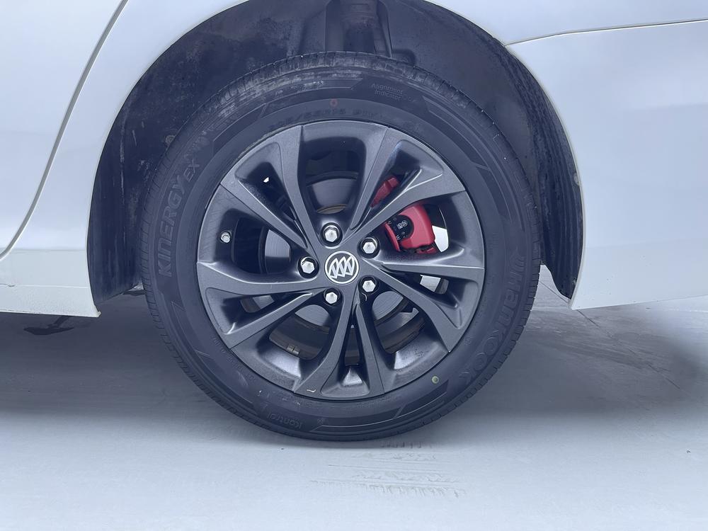 Buick Verano 2023 Pro GS Windshield – фото 9