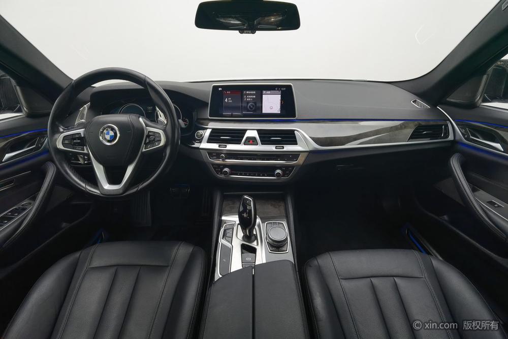 BMW 5 Series 2018 530Li Leading Luxury Package – фото 12