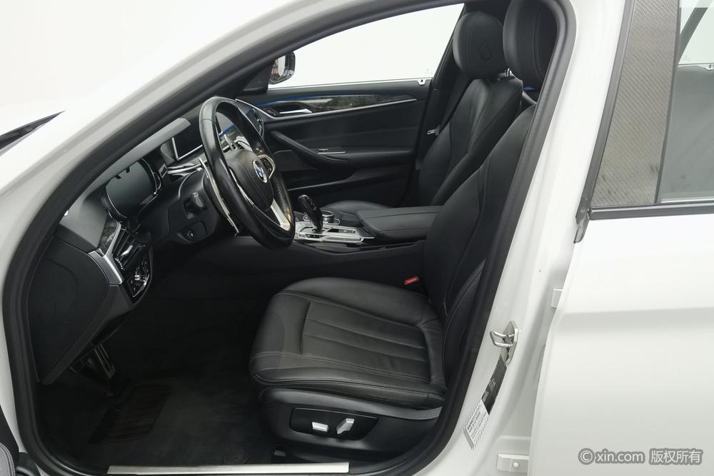 BMW 5 Series 2018 530Li Leading Luxury Package – фото 17