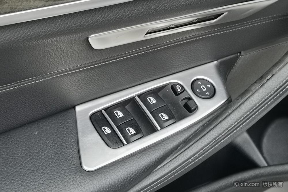 BMW 5 Series 2018 530Li Leading Luxury Package – фото 22