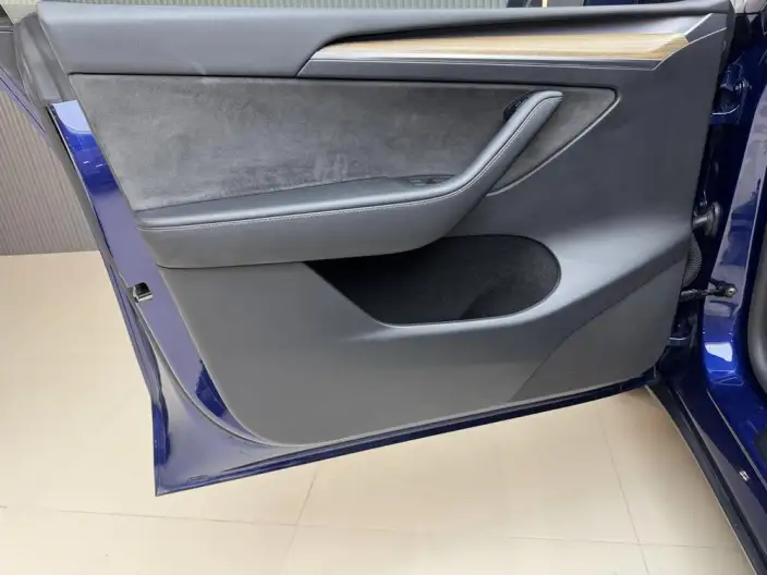Model Y 2022 Model Rear-wheel drive version – фото 6