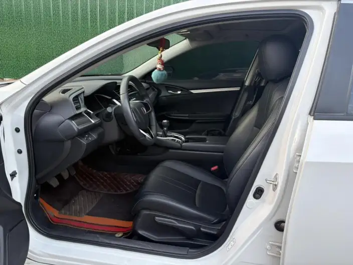 Honda Civic 2019 Model 220TURBO Manual Power Control Edition China VI – фото 9