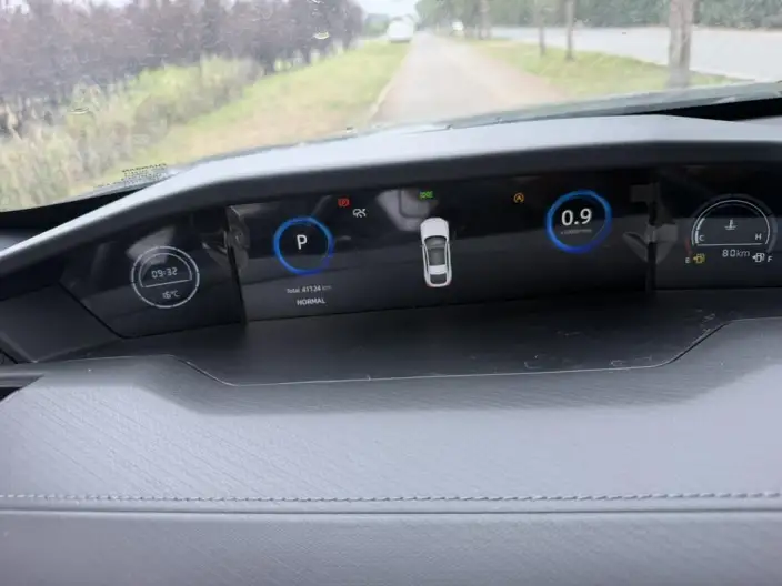 Changan UNI-V 2023 Model 1.5T Noble Model – фото 8
