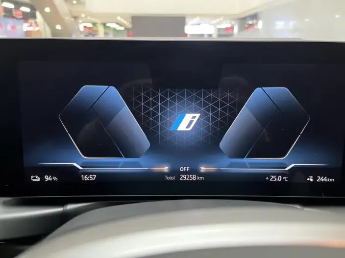 BMW i3 2025 Model eDrive35L – фото 8