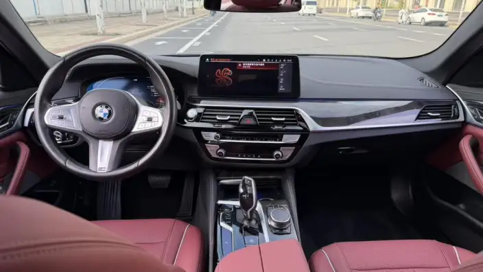 BMW 5 Series 2022 Model Facelift II 525Li M Sports Set – фото 7