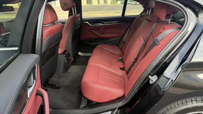 BMW 5 Series 2022 Model Facelift II 525Li M Sports Set – фото 9