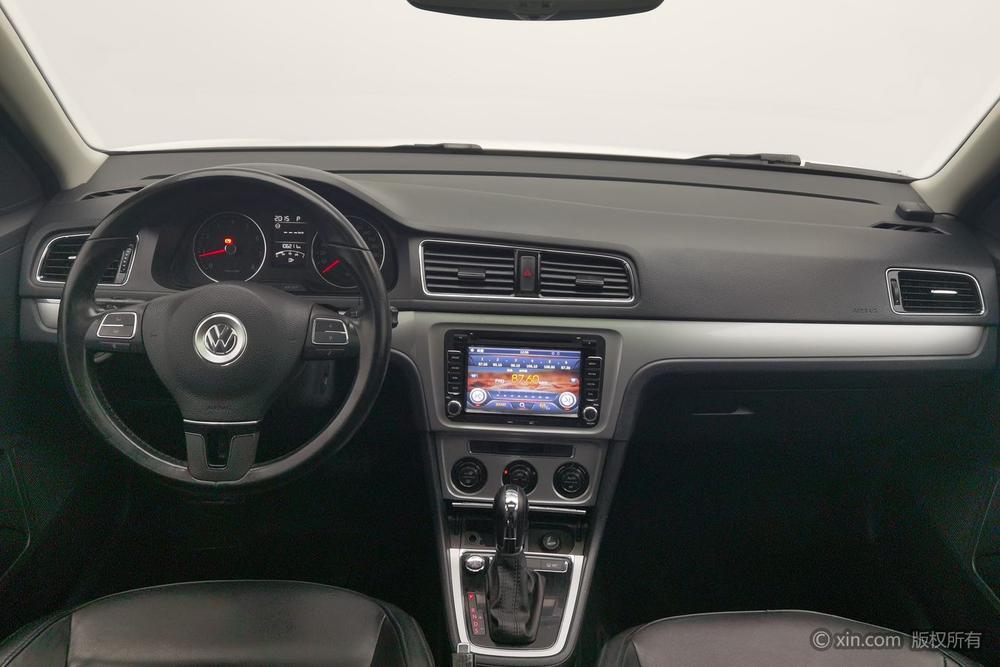 Volkswagen Lavida Plus 2013 модификация 1.6L Automatic Luxury – фото 12
