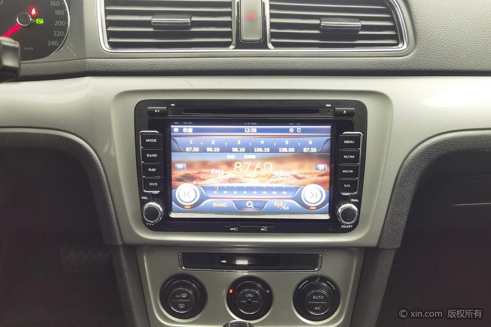 Volkswagen Lavida Plus 2013 модификация 1.6L Automatic Luxury – фото 13