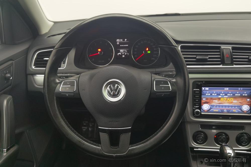 Volkswagen Lavida Plus 2013 модификация 1.6L Automatic Luxury – фото 14