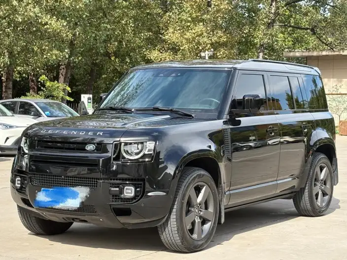 Land Rover Defender 2025 Model 110 3.0T P400 SE X-Dynamic