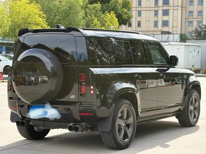 Land Rover Defender 2025 Model 110 3.0T P400 SE X-Dynamic – фото 7