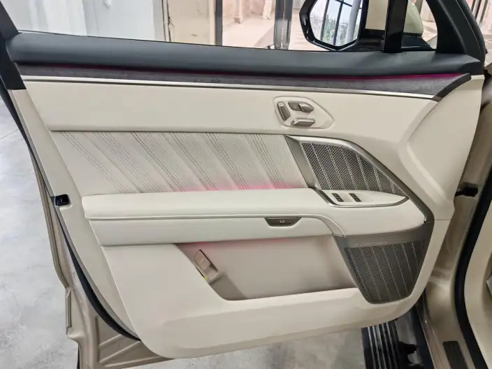 ONVO L90 2025 Model VI seat Edition Ultra – фото 10