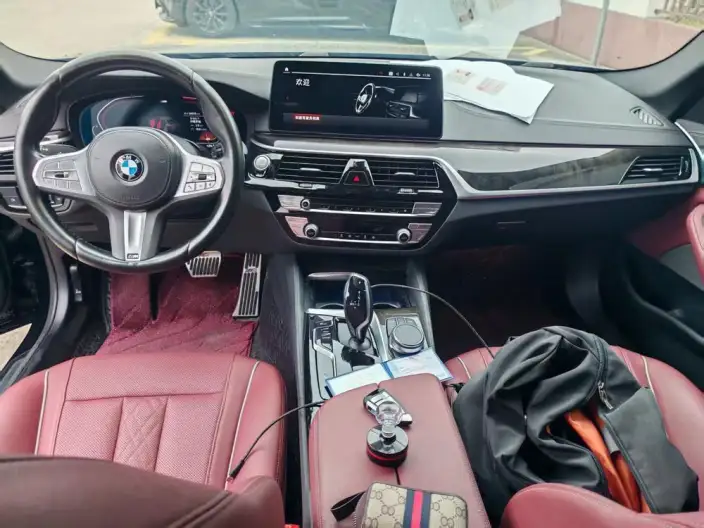 BMW 5 Series 2022 Model Facelift 525Li M Sports Set – фото 5