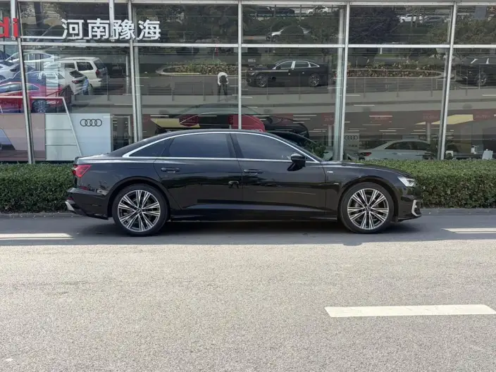 Audi A6L 2025 Model 40 TFSI Luxury Dynamic Model – фото 5