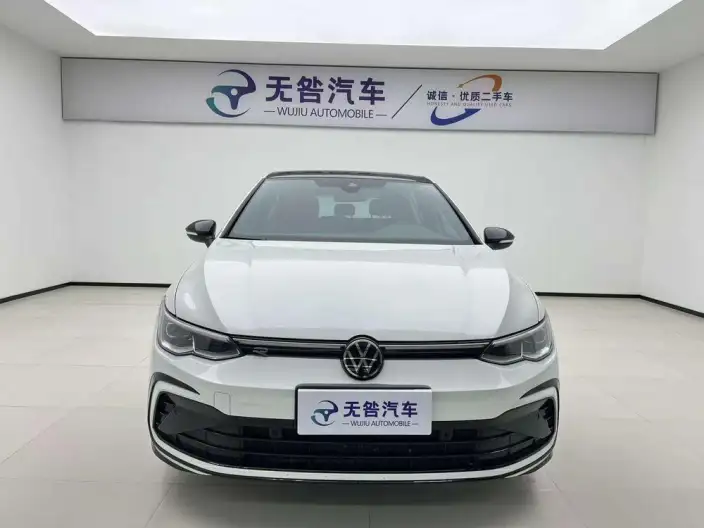 Volkswagen Golf 2021 Model 280TSI DSG R-Line – фото 2