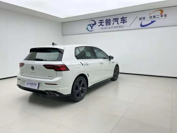 Volkswagen Golf 2021 Model 280TSI DSG R-Line – фото 6