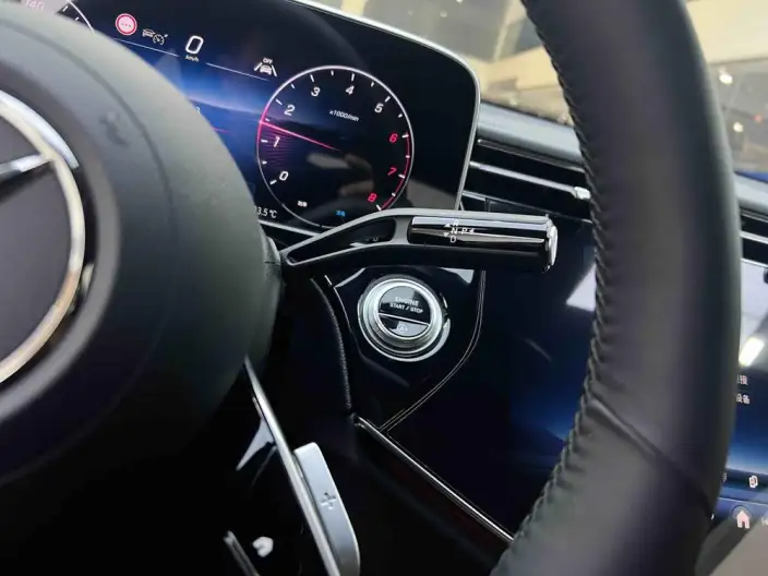Mercedes-Benz E-Class 2024 Model E 300 L Luxury Model sedan – фото 10