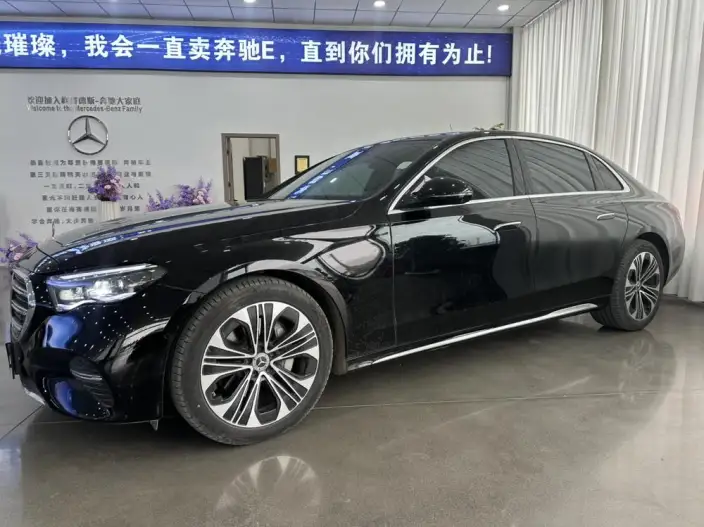 Mercedes-Benz E-Class 2024 Model E 300 L Luxury Model sedan – фото 1