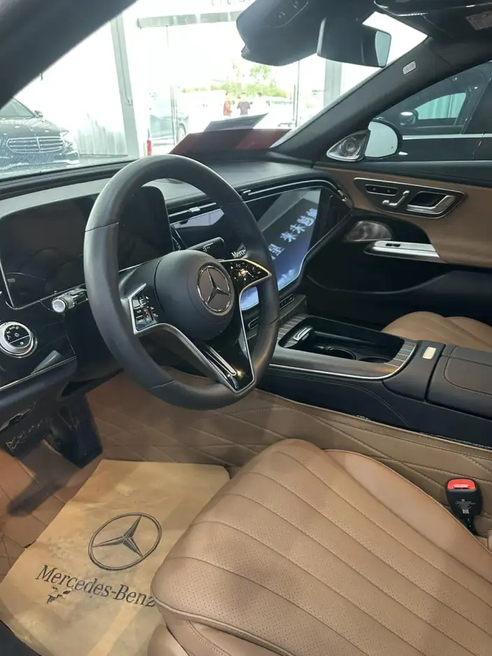 Mercedes-Benz E-Class 2024 Model E 300 L Luxury Model sedan – фото 7