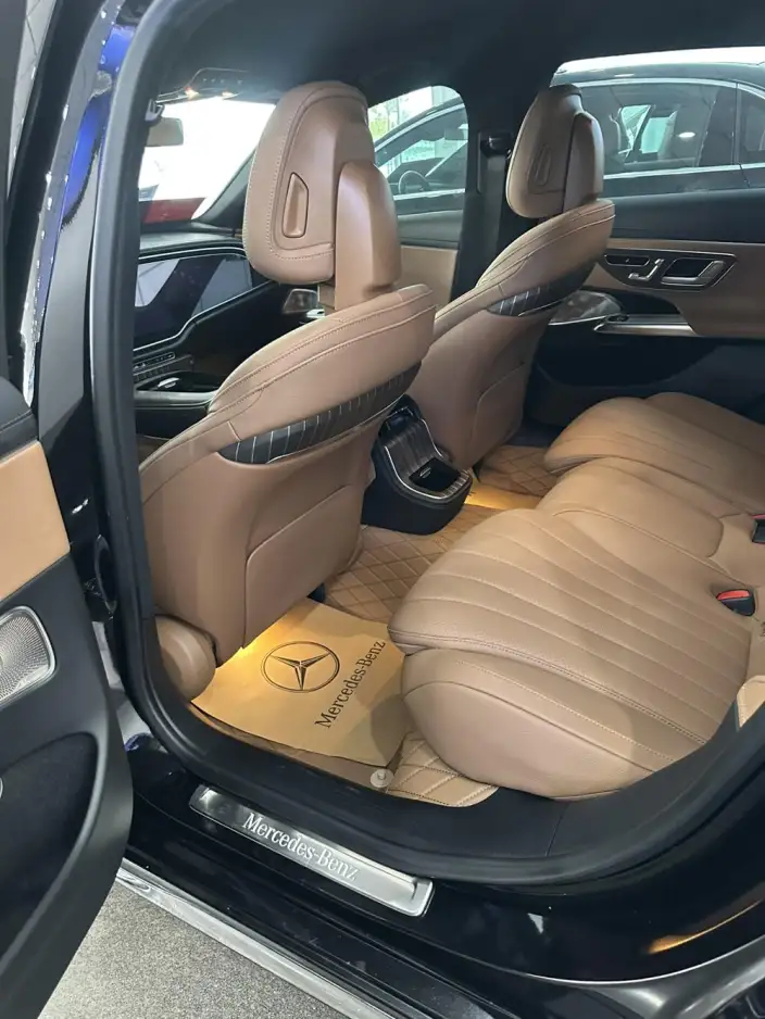 Mercedes-Benz E-Class 2024 Model E 300 L Luxury Model sedan – фото 10
