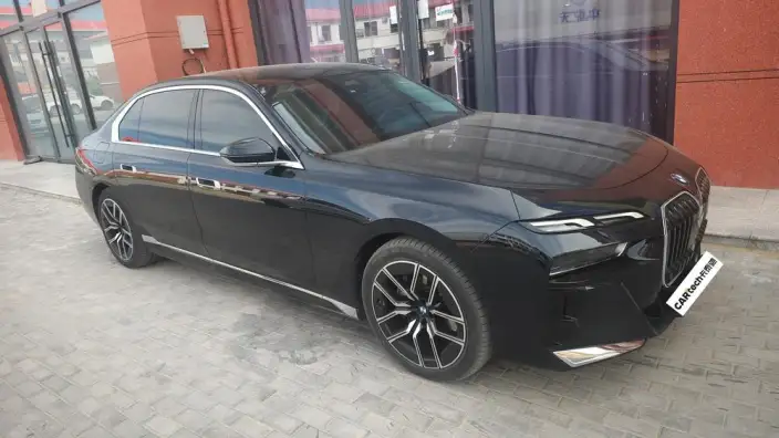 BMW 7 Series 2026 Model 735Li M Sports Set – фото 2