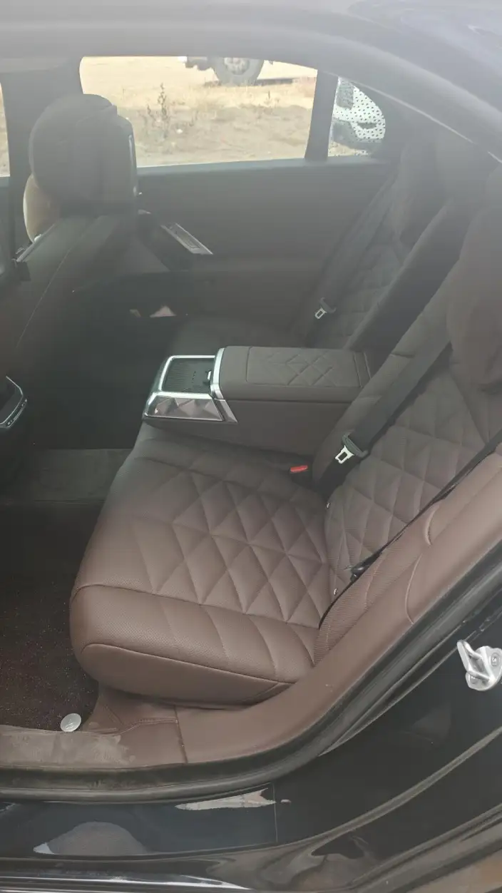 BMW 7 Series 2026 Model 735Li M Sports Set – фото 6