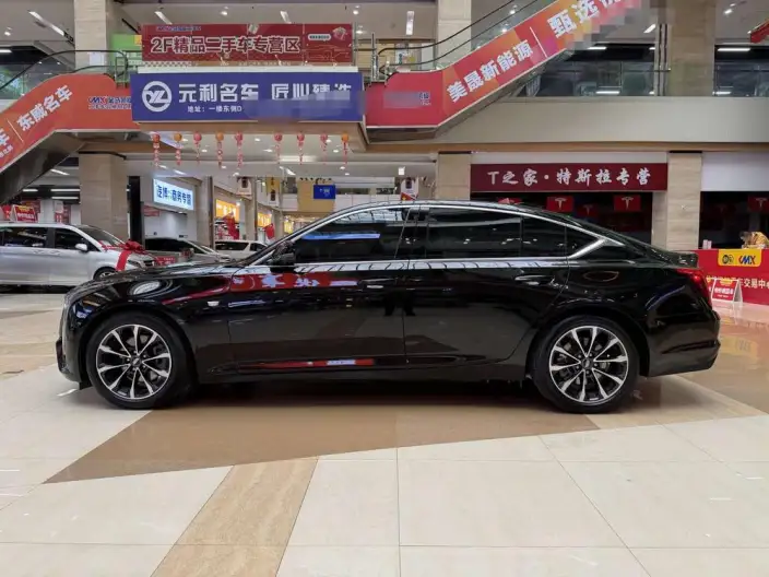 Cadillac CT5 2025 Model 28T Lincoln Town Sports Edition