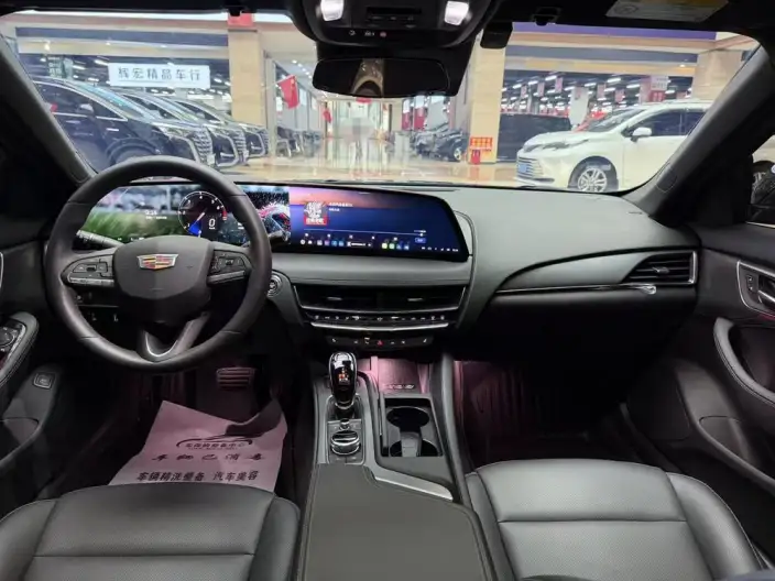 Cadillac CT5 2025 Model 28T Lincoln Town Sports Edition – фото 10