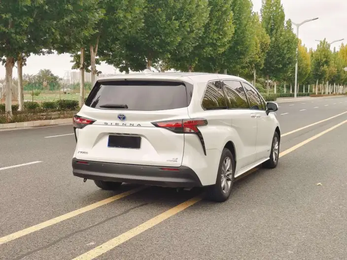 Toyota Sienna 2024 Model Hybrid 2.5L Comfort Edition – фото 6
