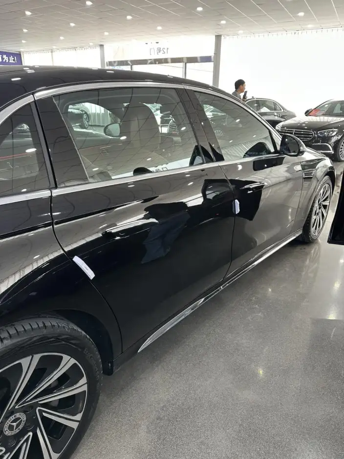 Mercedes-Benz E-Class 2024 Model E 300 L Luxury Model sedan – фото 6