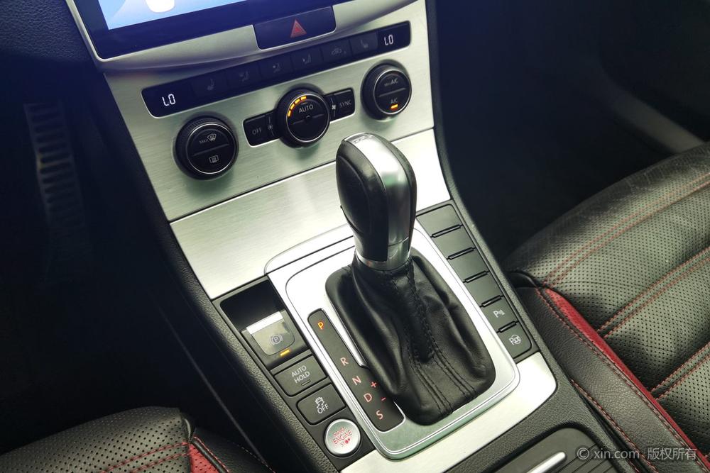 Volkswagen CC 2016 1.8TSI Luxury – фото 15