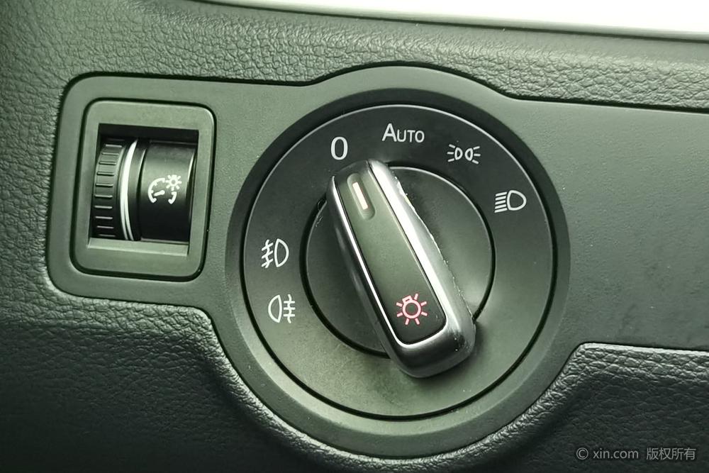 Volkswagen CC 2016 1.8TSI Luxury – фото 16