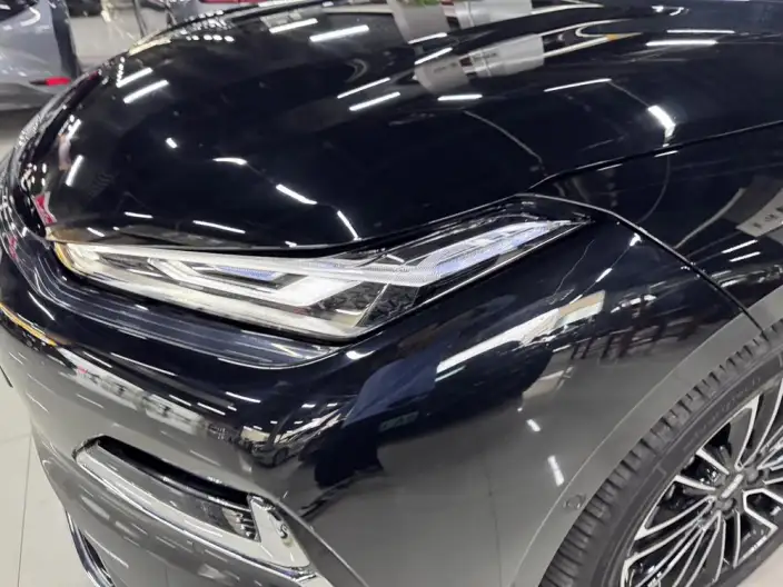 Geely Galaxy E8 PHEV 2025 Model 130km EM-i Exclusive Edition – фото 5
