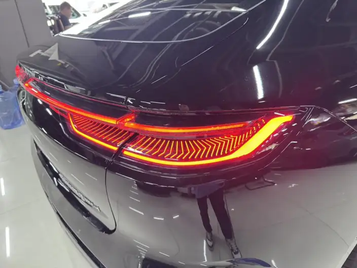 Geely Galaxy E8 PHEV 2025 Model 130km EM-i Exclusive Edition – фото 6