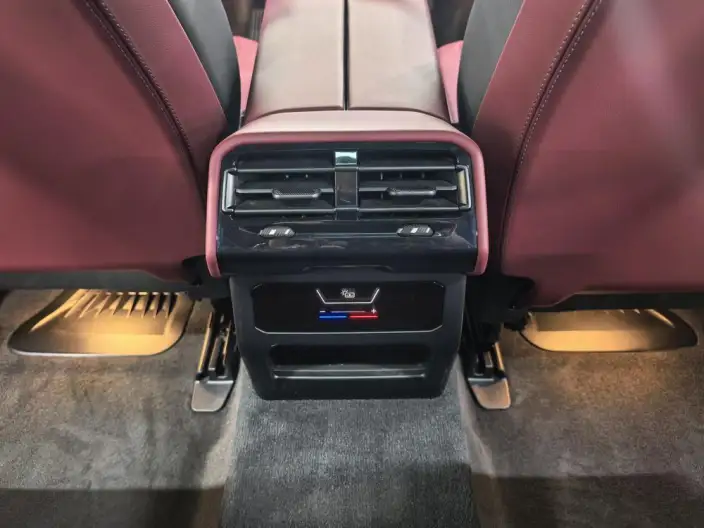 BMW i5 2024 Model eDrive35L Exclusive Model M Sports Set – фото 9