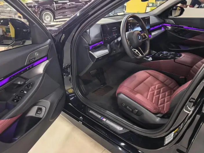 BMW i5 2024 Model eDrive35L Exclusive Model M Sports Set – фото 10