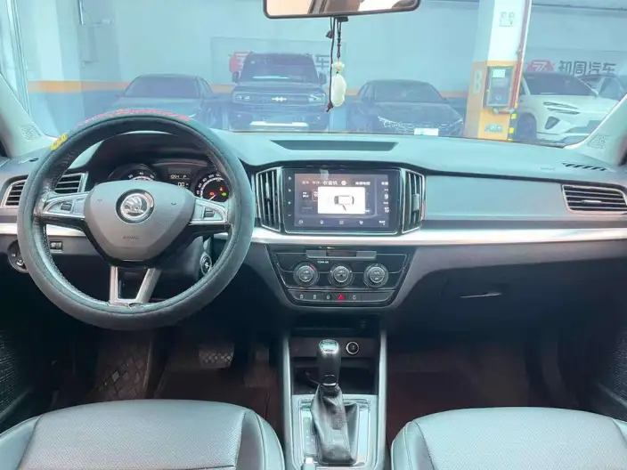 Skoda Kamiq 2023 Model Facelift 1.5L Automatic Comfort Edition – фото 9