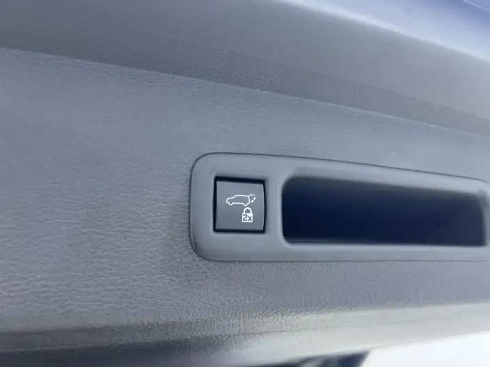 Toyota Sienna 2026 Model Hybrid 2.5L 4WD Deluxe Edition – фото 10