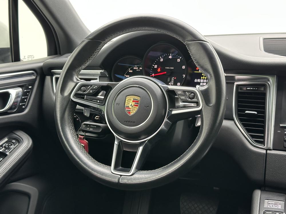 Porsche Macan 2014 Macan 2.0T – фото 16