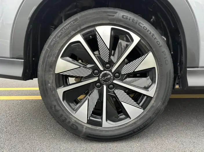 BYD Song PLUS DM 2025 Model DM-i 160KM Flagship Model – фото 9